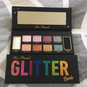 Too Faced Glitter Bomb